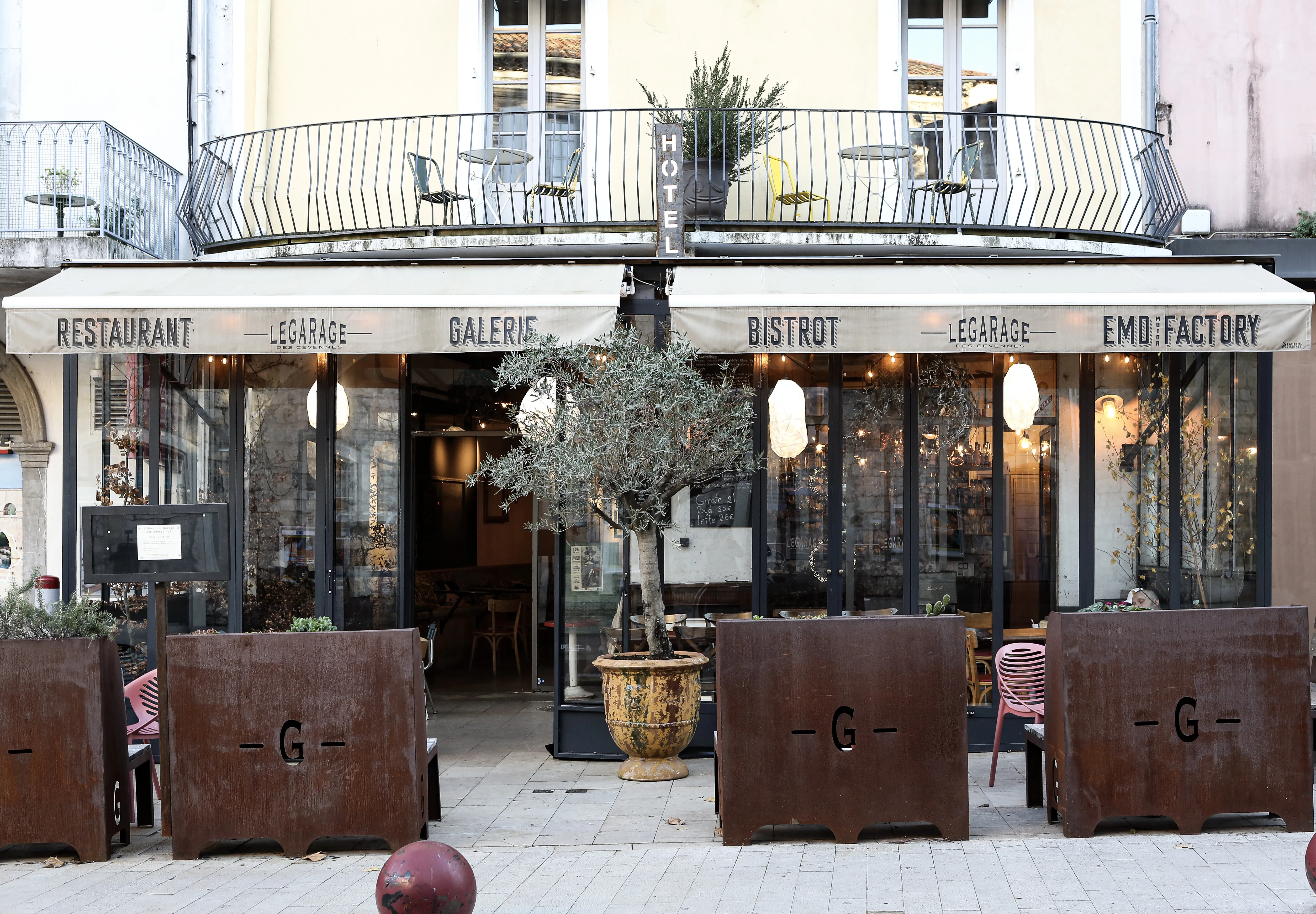Après